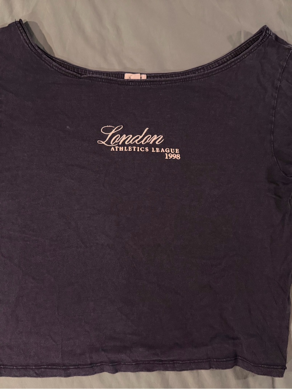 Garage Cropped Tee - Charcoal with Pale Pink Script
